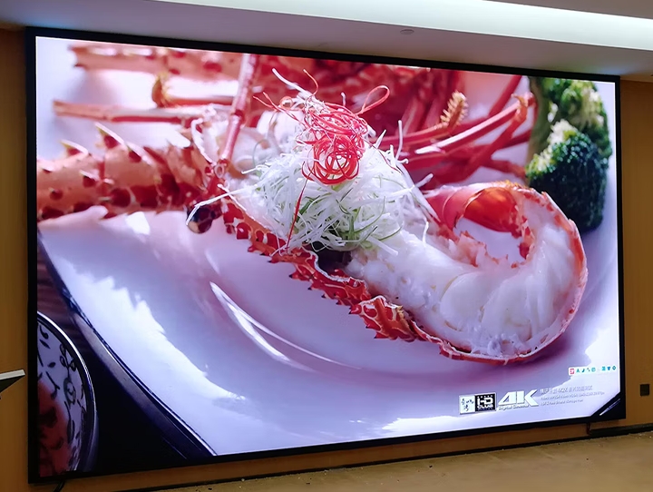 小間距l(xiāng)ed顯示屏