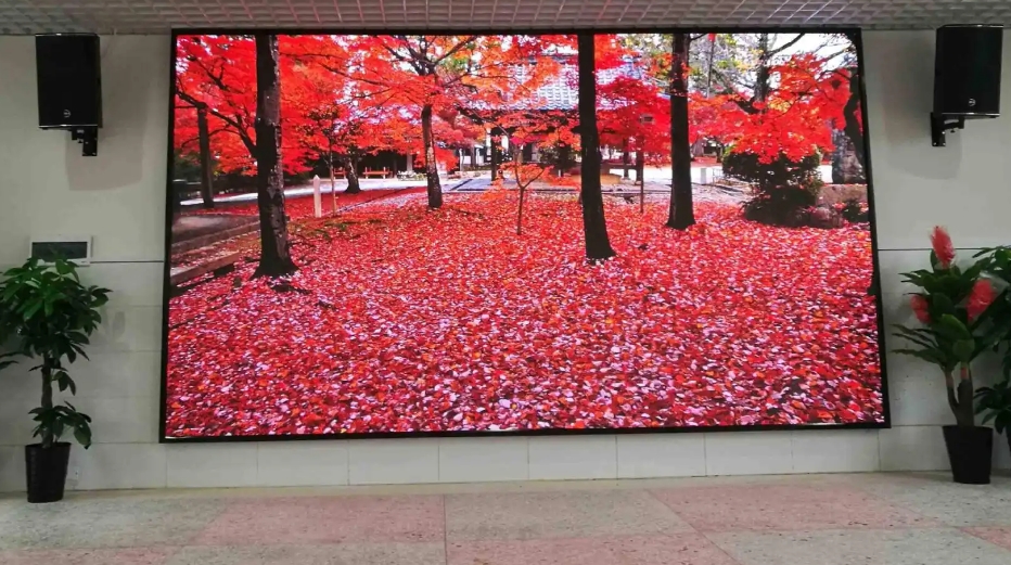 室內(nèi)led小間距顯示屏